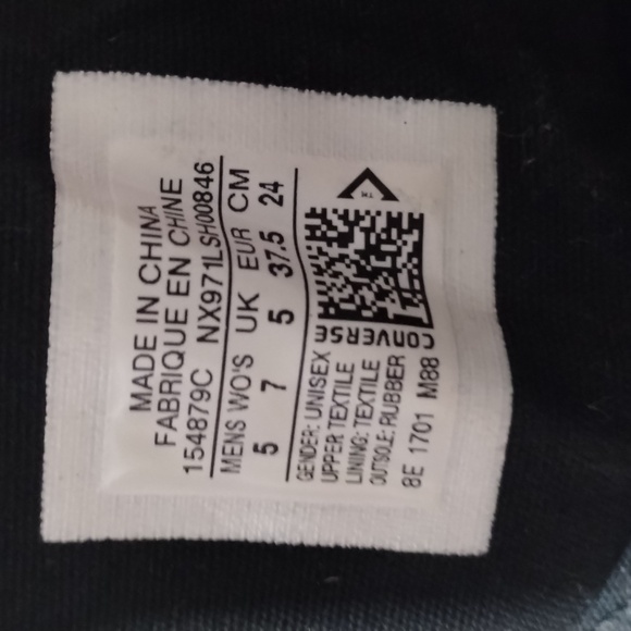 Converse Purple Cabbage Rose Sz 7 Hi Top tennis shoe Great condition - Picture 9 of 10